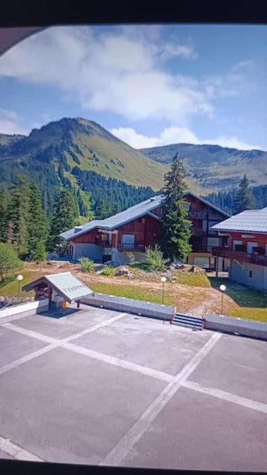Studio Au Pied Des Pistes Avec Vue Sur La Montagne Mieussy Exterior foto